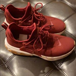 Maroon Nike Shoes